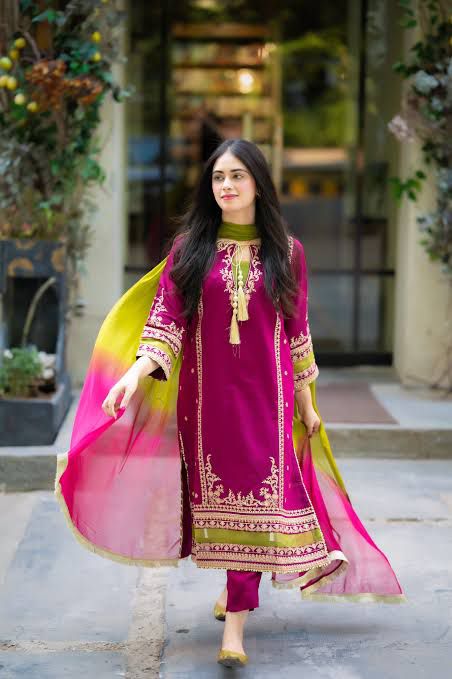 Style Sphere Lawn Elegant Design